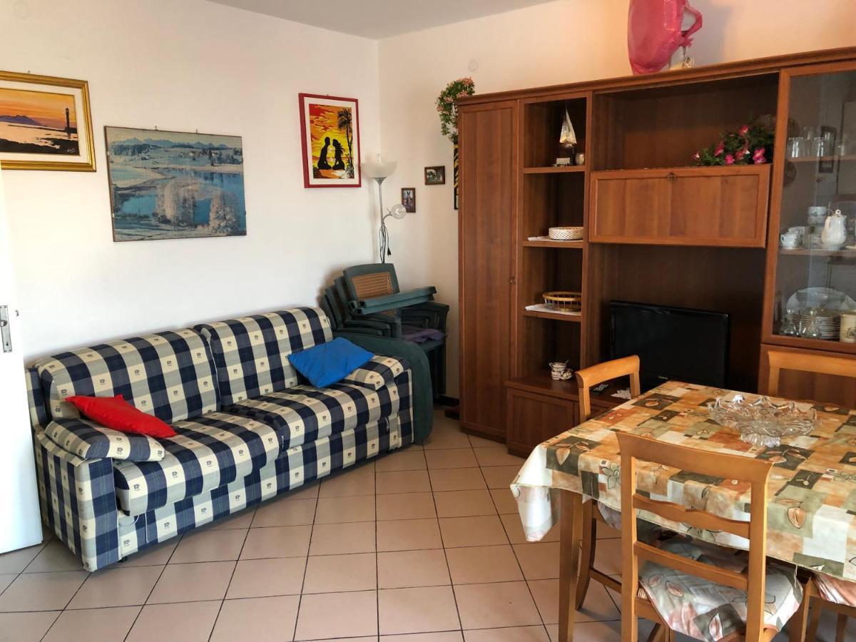 Apartamento Castellan I Grado Exterior foto